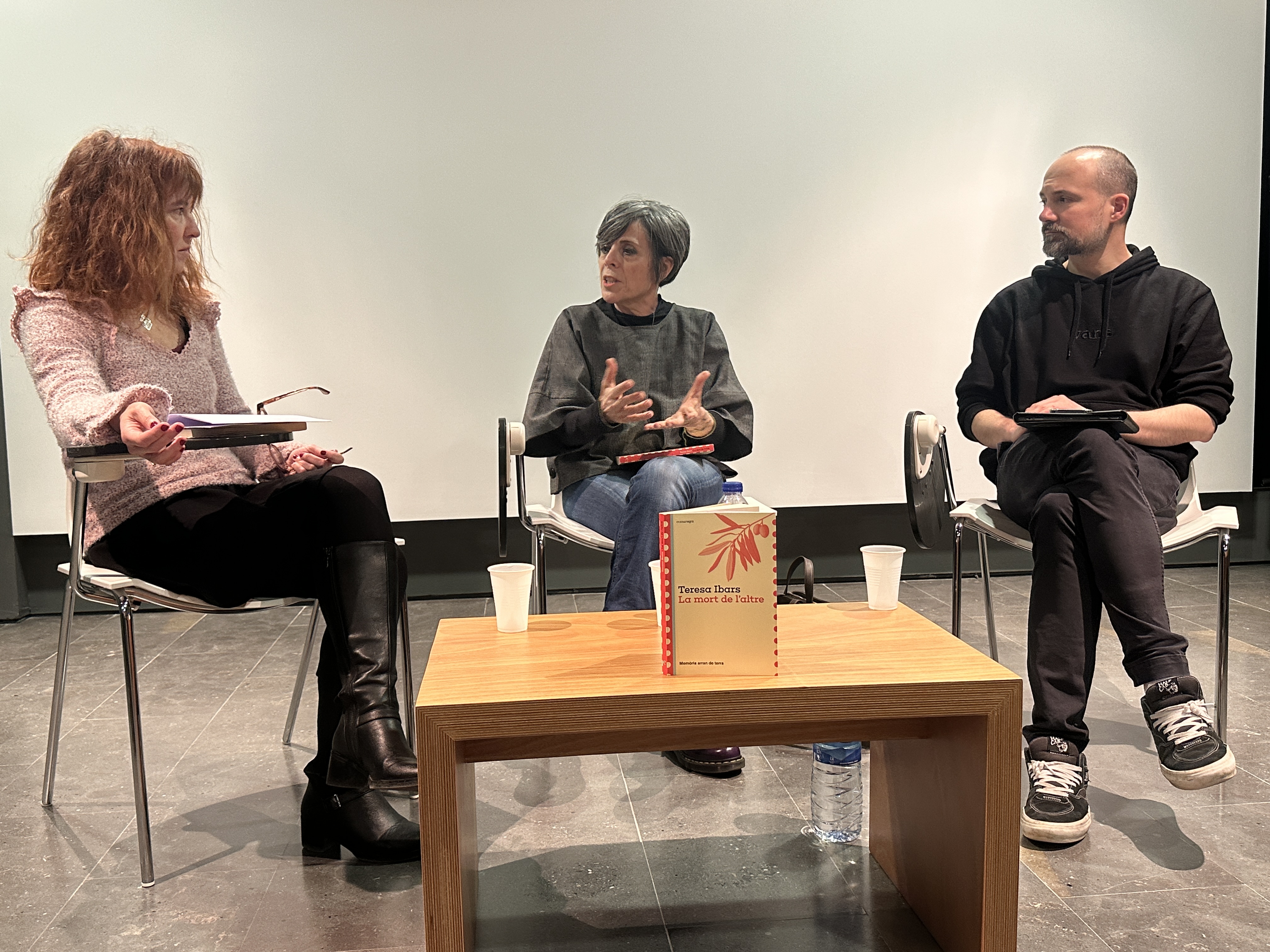 Teresa Ibars presenta 'La mort de l’altre' a l’Espai Macià